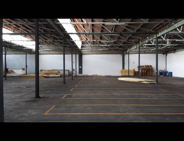1,551M² FACTORY TO LET IN BRACKENFELL CENTRAL
